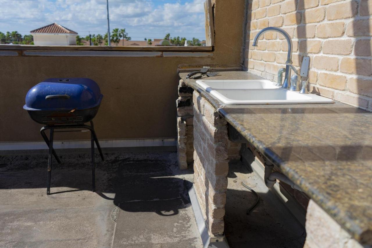 2-Level Townhome With Rooftop Patio - Esperanza Villas 4 South Padre Island Exterior photo